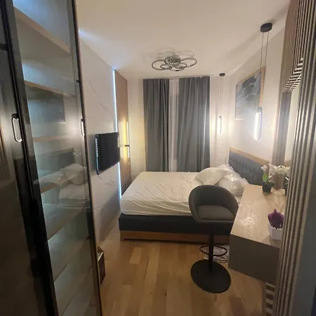 Lux Blagojevic * 兹拉蒂博尔